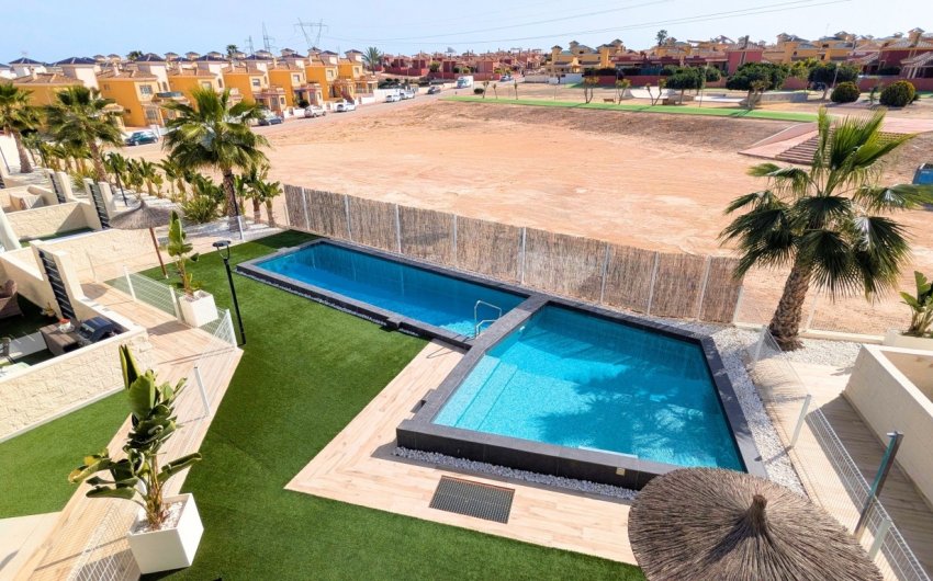 Resale - Apartment -
Lo Crispin - Inland
