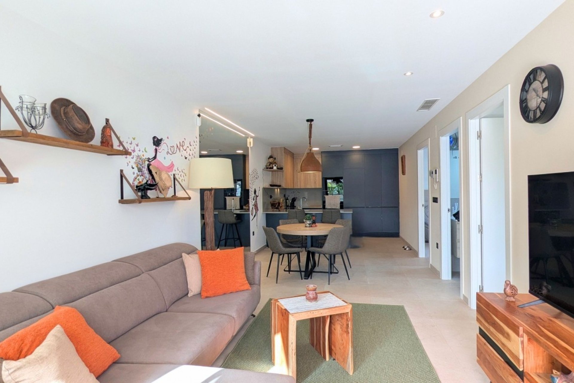 Resale - Apartment -
Lo Crispin - Inland