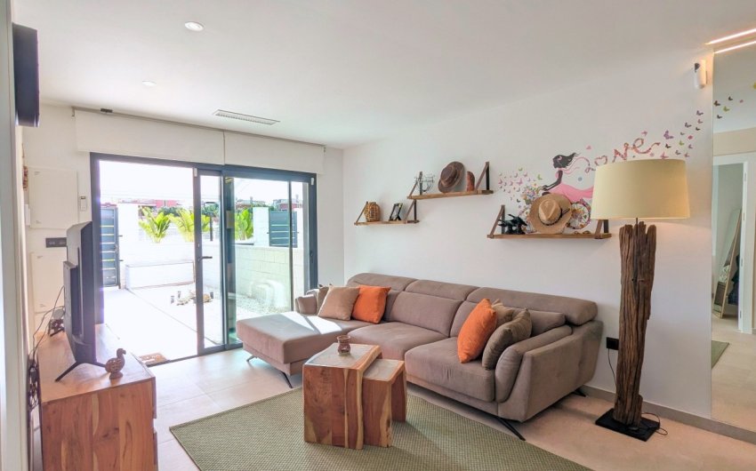 Resale - Apartment -
Lo Crispin - Inland