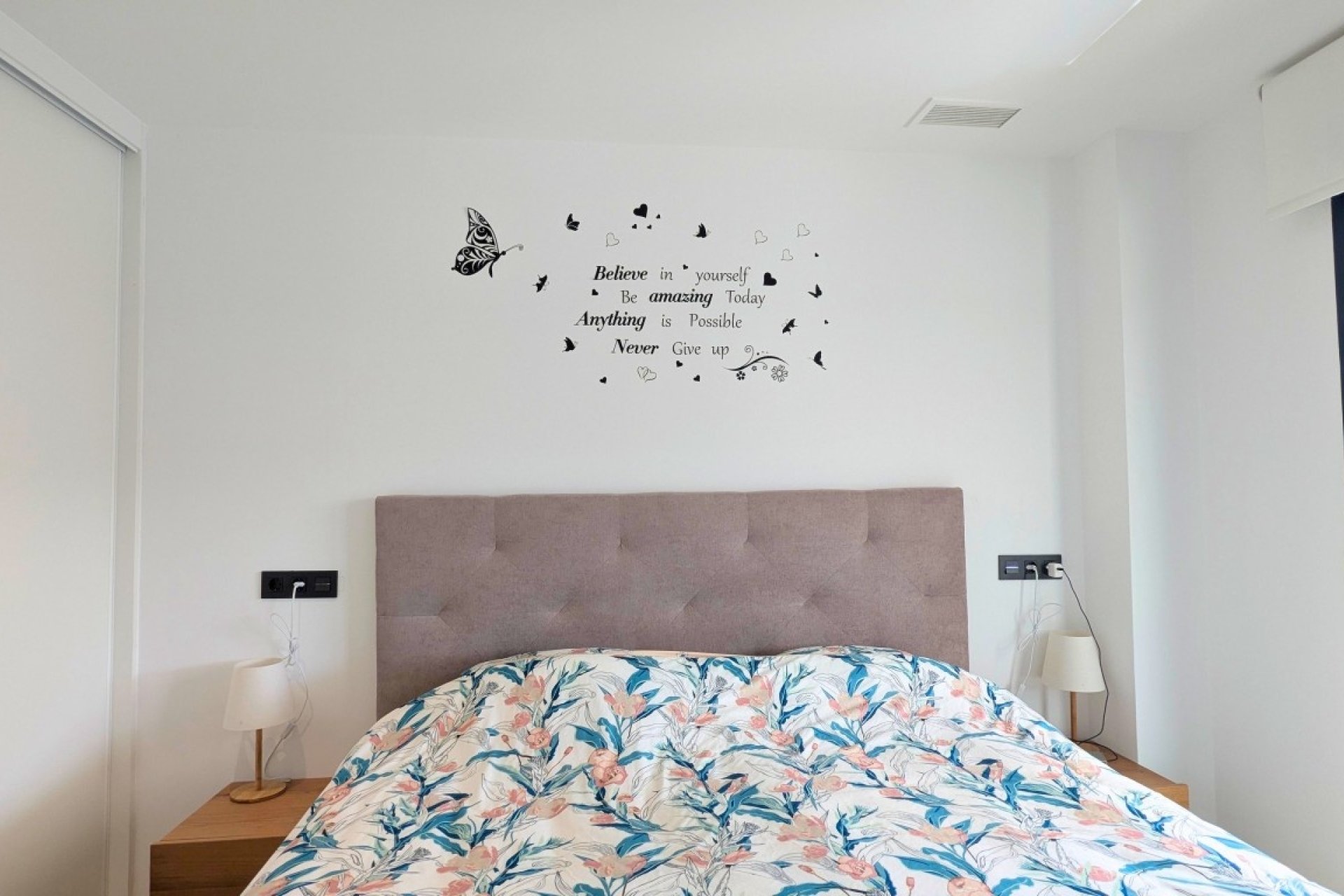 Resale - Apartment -
Lo Crispin - Inland