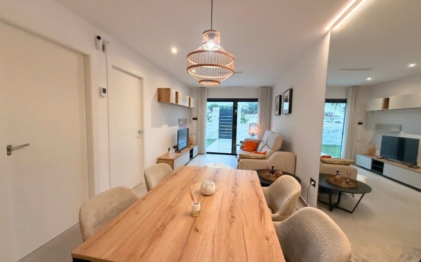Resale - Apartment -
Lo Crispin - Inland