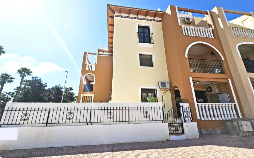 Resale - Apartment -
Los Alcazares - Pueblo Patrica