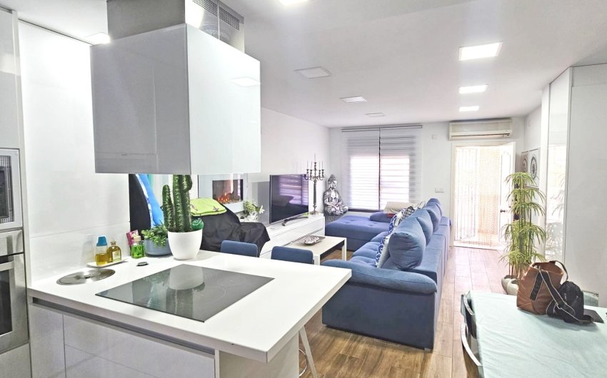 Resale - Apartment -
Los Alcazares - Pueblo Patrica