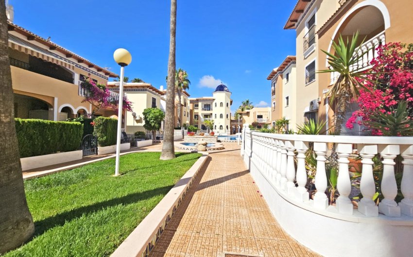 Resale - Apartment -
Los Alcazares - Pueblo Patrica