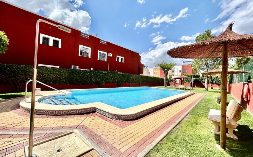 Resale - Apartment -
Los Altos - Costa Blanca
