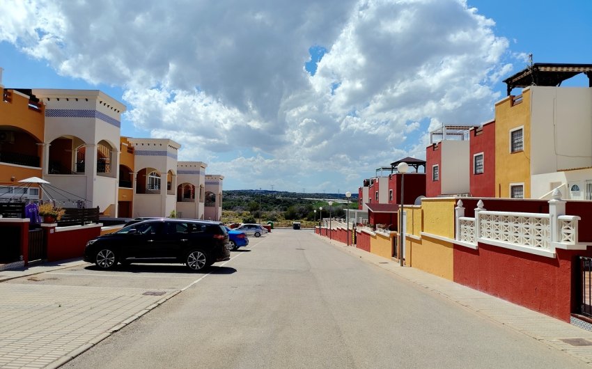 Resale - Apartment -
Los Altos - Costa Blanca