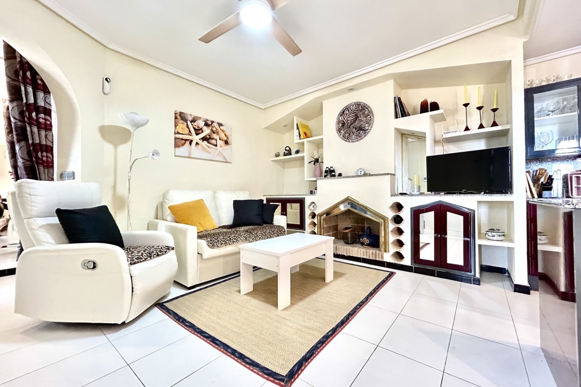 Resale - Apartment -
Los Altos - Costa Blanca