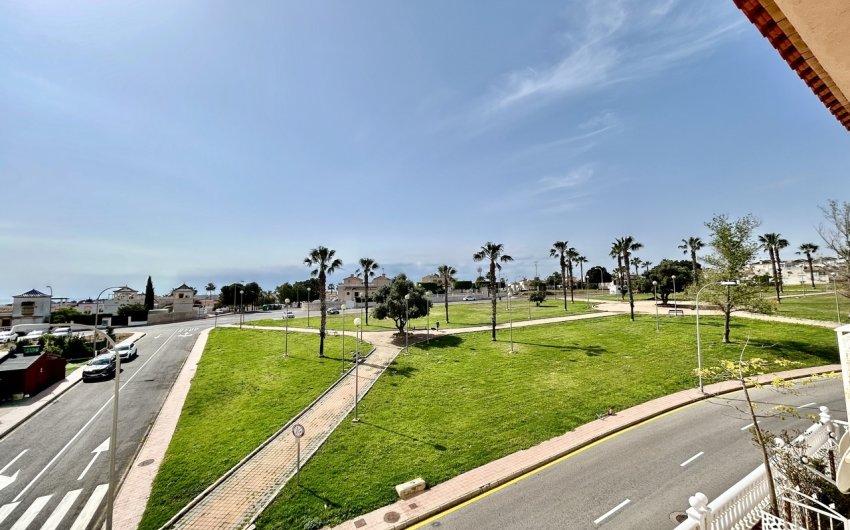 Resale - Apartment -
Los Altos - Costa Blanca