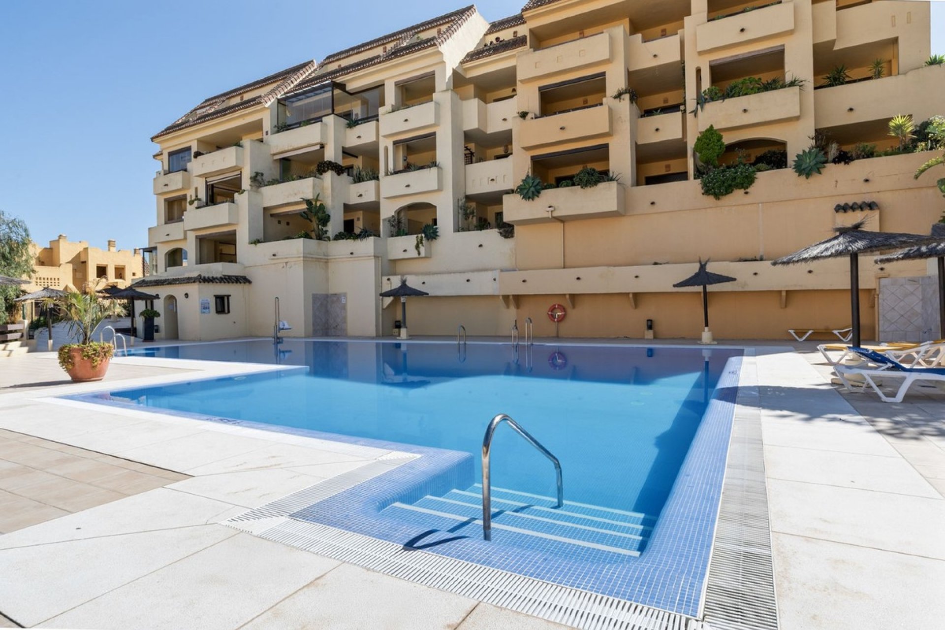 Resale - Apartment -
Manilva - Inland