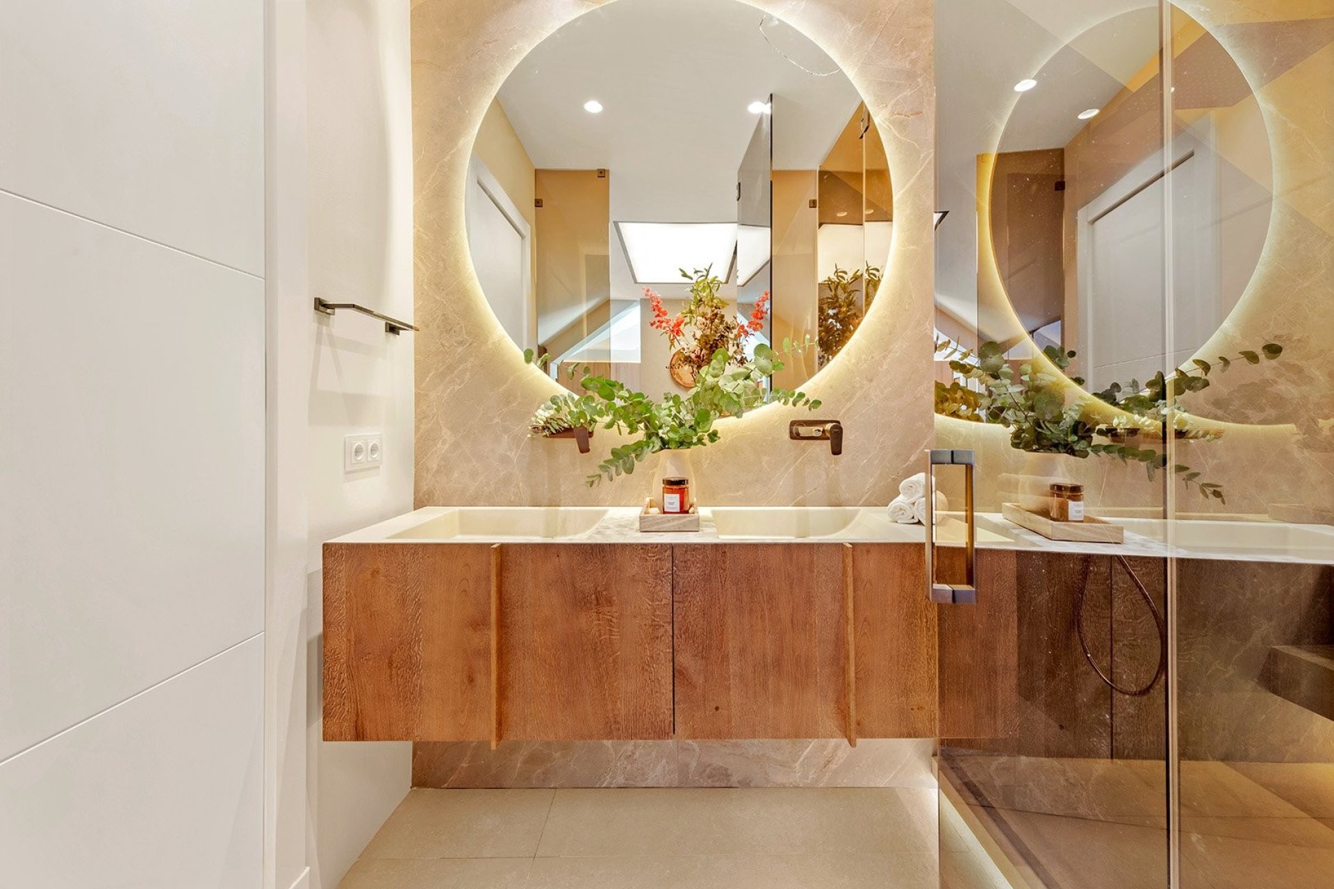 Resale - Apartment -
Marbella - East Marbella