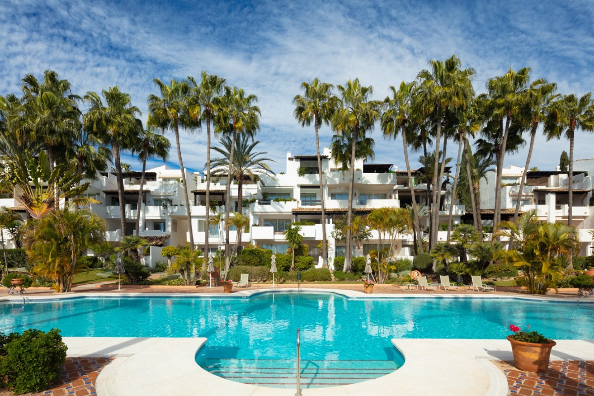 Resale - Apartment -
Marbella - Golden Mile