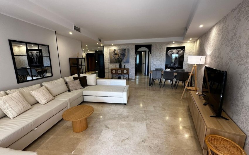 Resale - Apartment -
Marbella - Lomas De Rio Verde