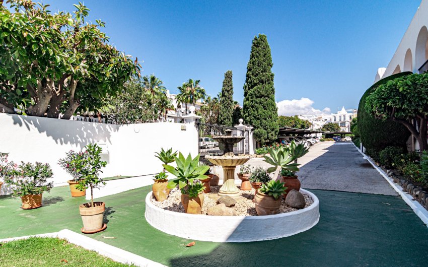 Resale - Apartment -
Marbella - Nueva Andalucía