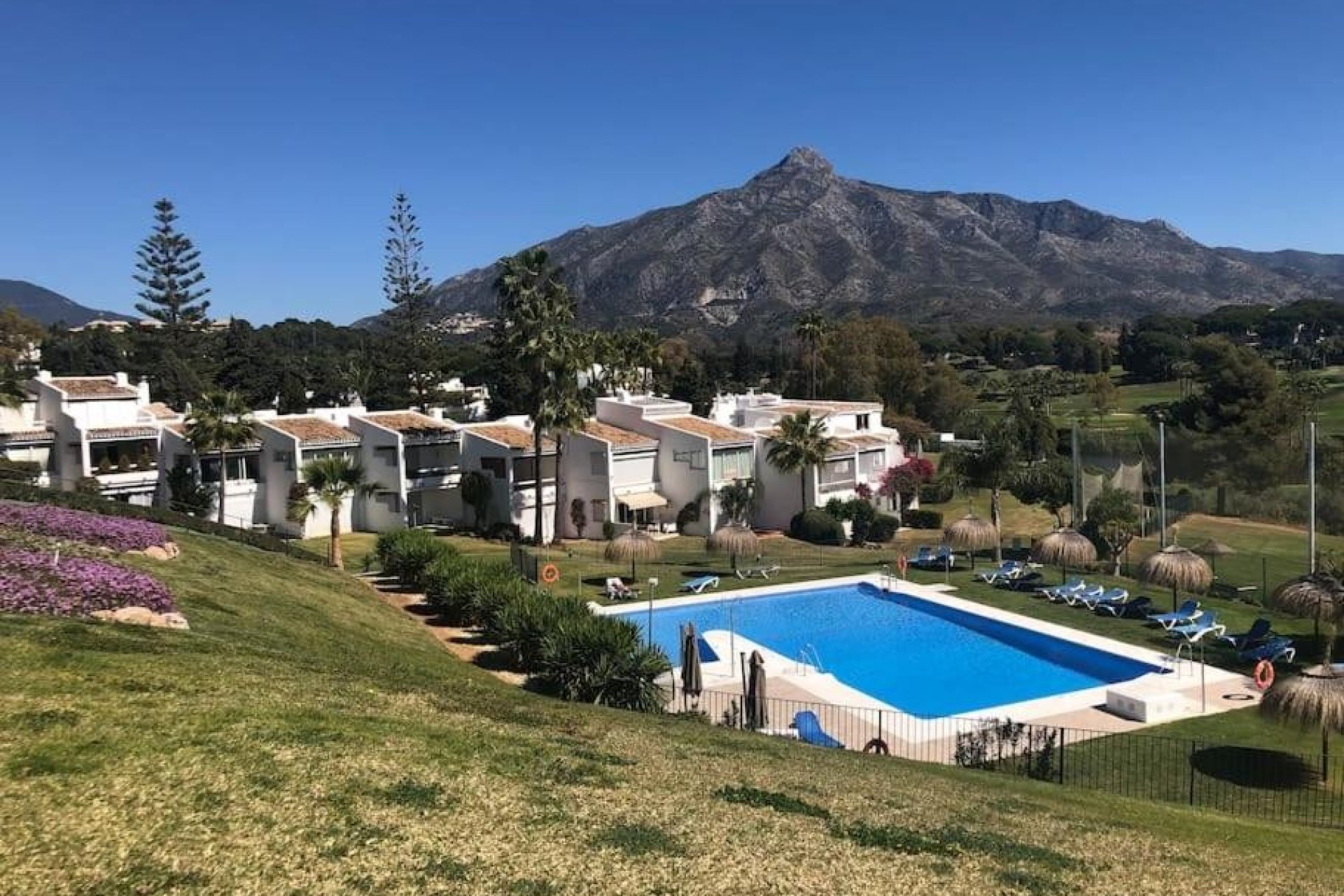Resale - Apartment -
Marbella - Nueva Andalucía