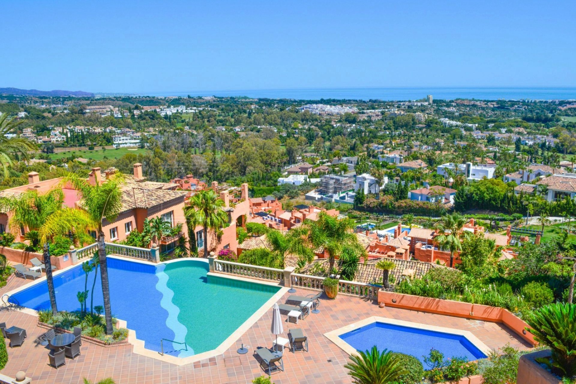 Resale - Apartment -
Marbella - Nueva Andalucía