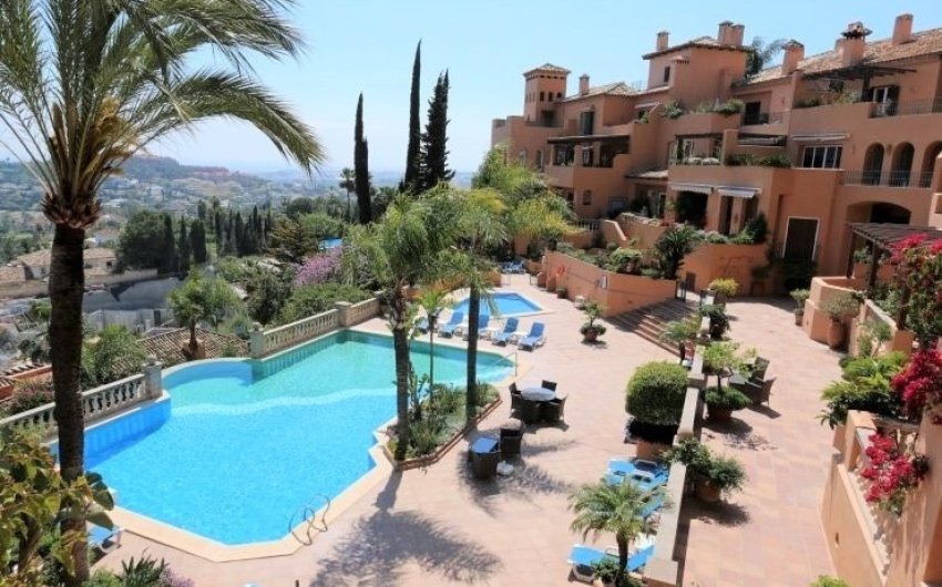 Resale - Apartment -
Marbella - Nueva Andalucía