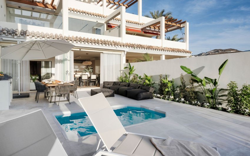 Resale - Apartment -
Marbella - Nueva Andalucía