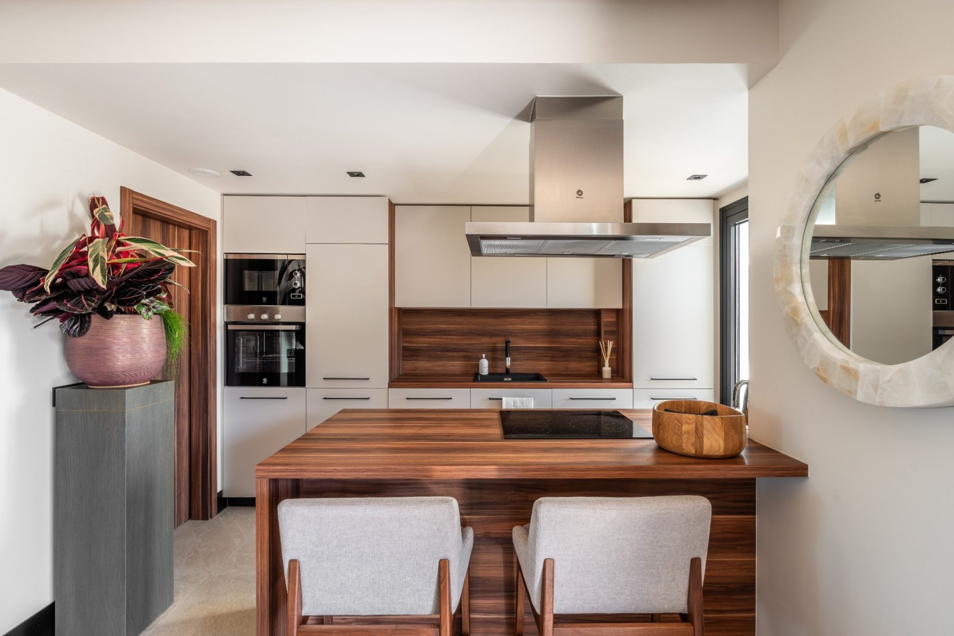 Resale - Apartment -
Marbella - Nueva Andalucía