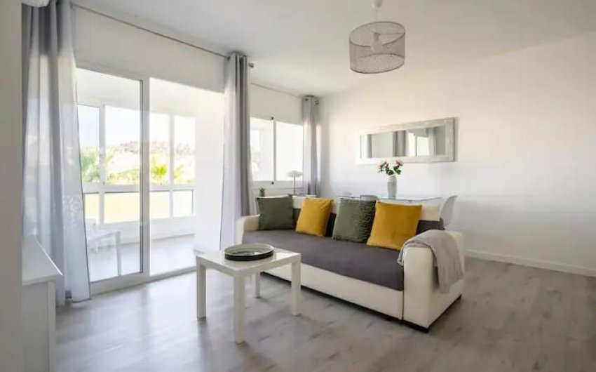 Resale - Apartment -
Marbella - Nueva Andalucía