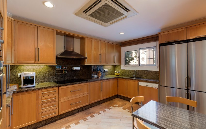 Resale - Apartment -
Marbella - Nueva Andalucía