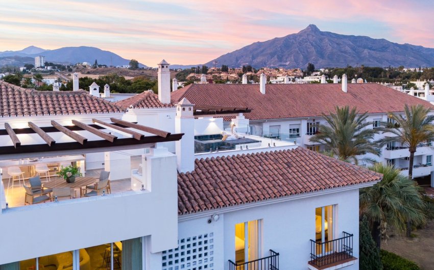 Resale - Apartment -
Marbella - Nueva Andalucía