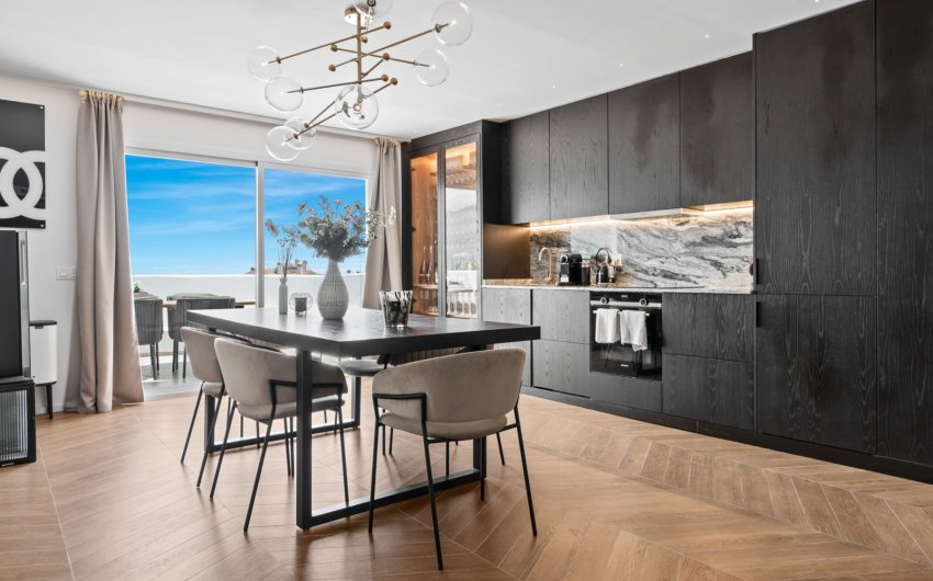 Resale - Apartment -
Marbella - Nueva Andalucía