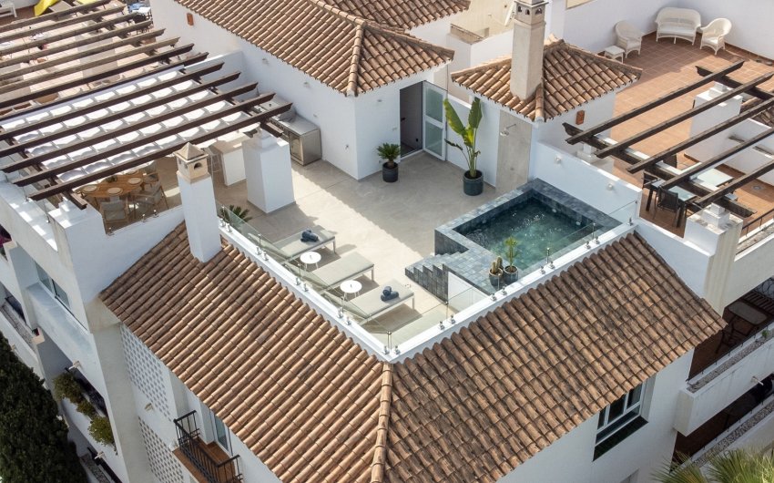Resale - Apartment -
Marbella - Nueva Andalucía