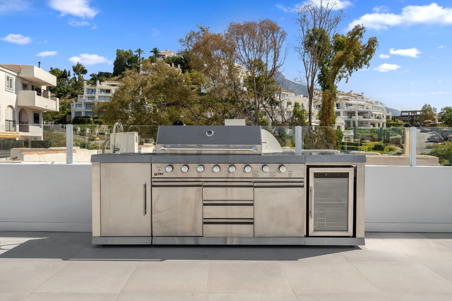 Resale - Apartment -
Marbella - Nueva Andalucía