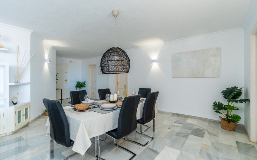 Resale - Apartment -
Marbella - Puerto Banús