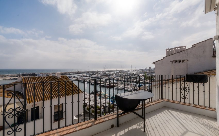 Resale - Apartment -
Marbella - Puerto Banús