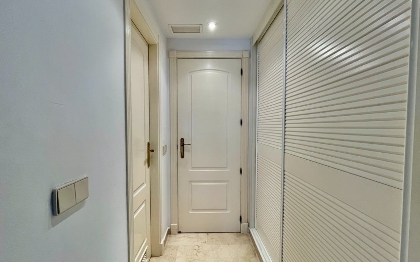 Resale - Apartment -
Marbella - Puerto Banús