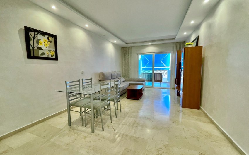 Resale - Apartment -
Marbella - Puerto Banús