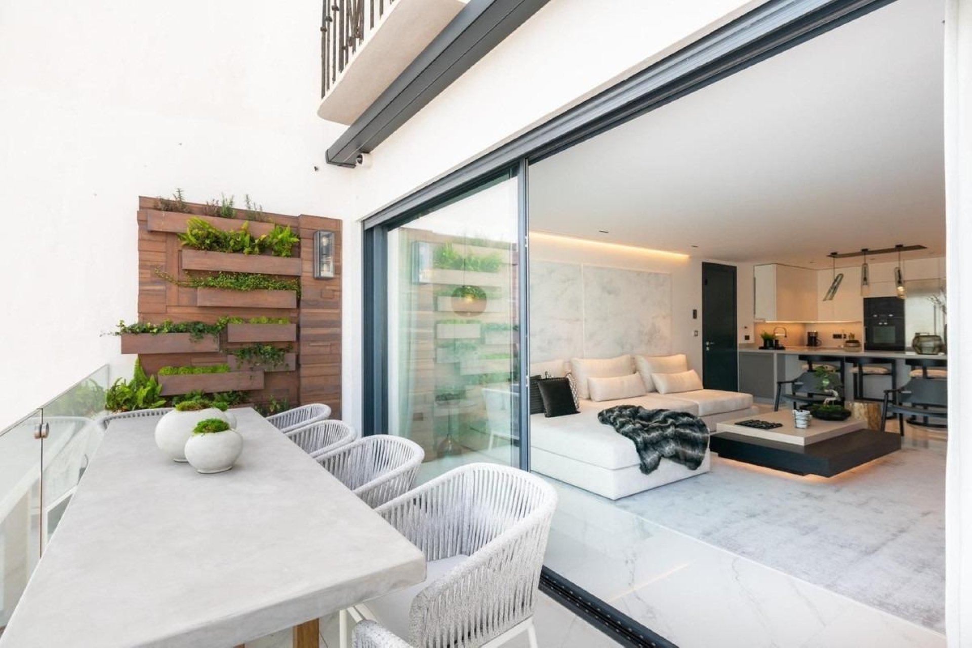 Resale - Apartment -
Marbella - Puerto - Puerto Banús