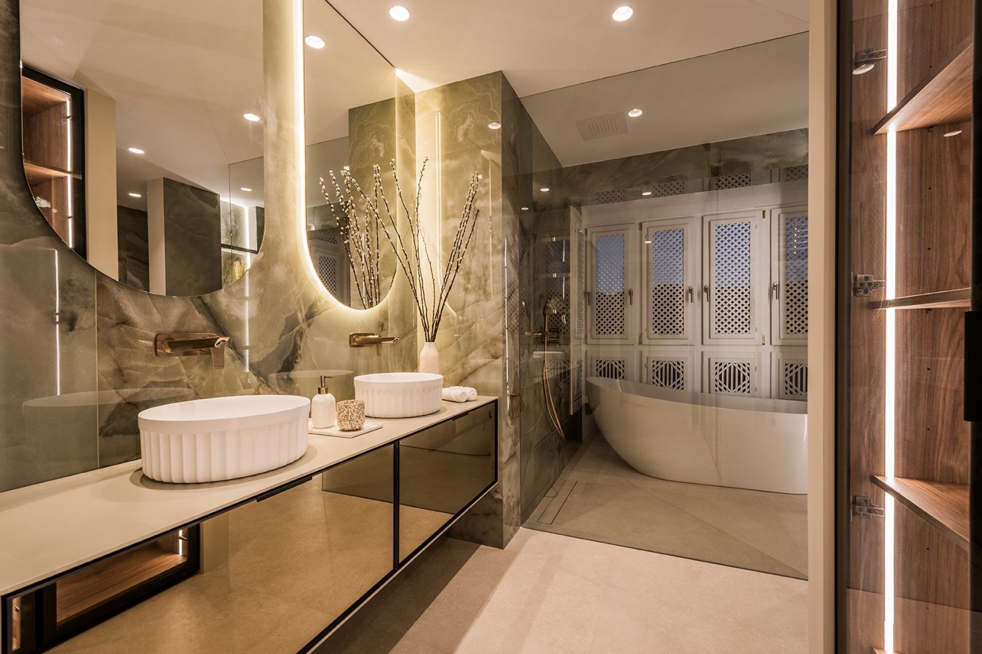 Resale - Apartment -
Marbella