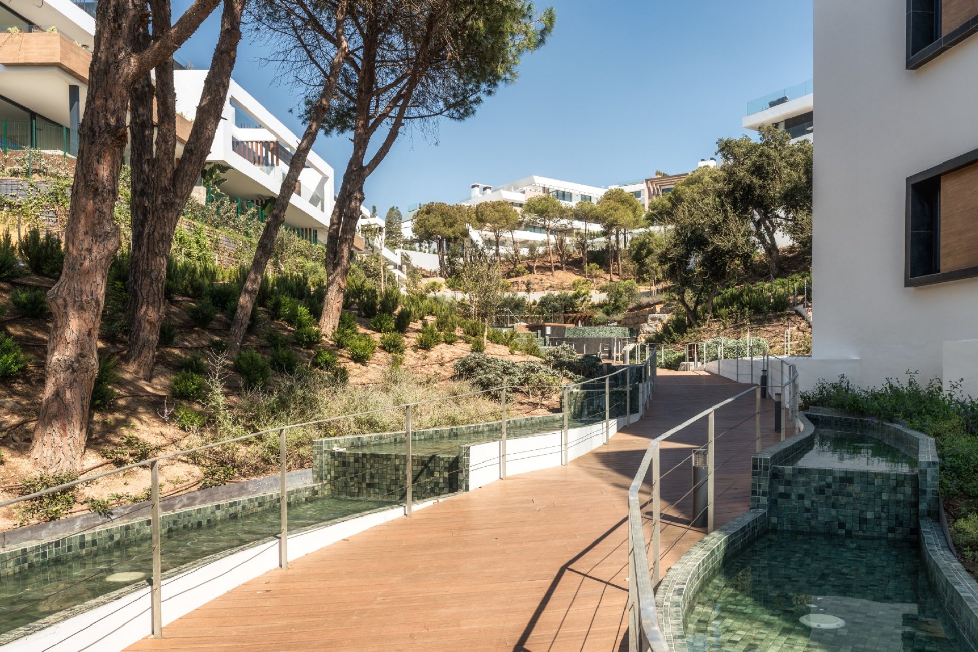 Resale - Apartment -
Marbella