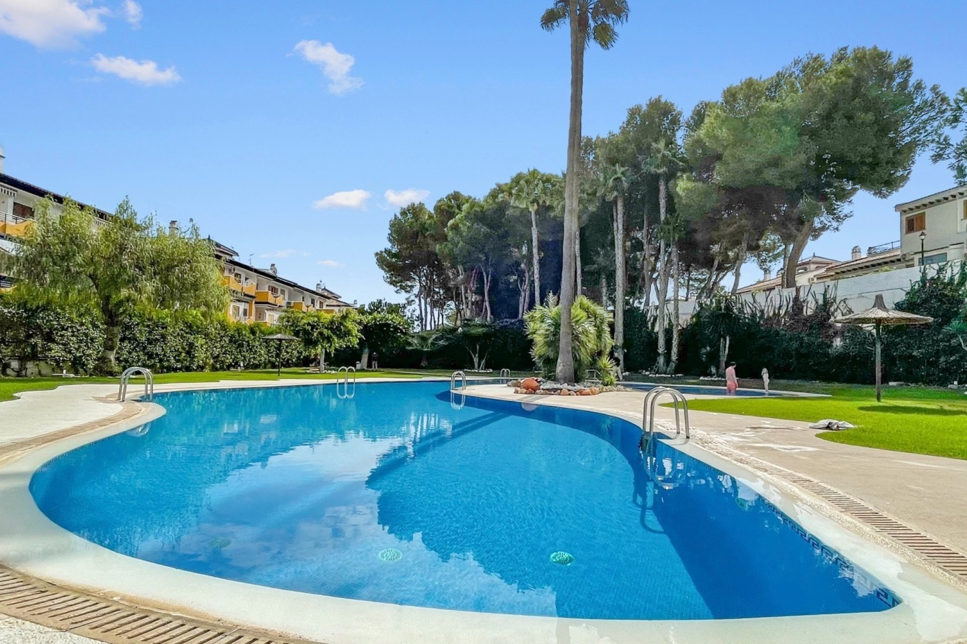 Resale - Apartment -
Mil Palmeras - Costa Blanca