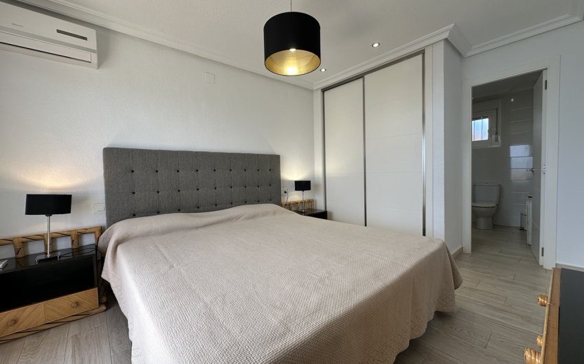 Resale - Apartment -
Mil Palmeras - Costa Blanca