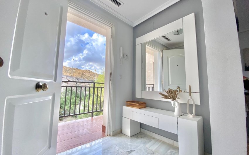 Resale - Apartment -
Muchamiel - Club De Golf Bonalba