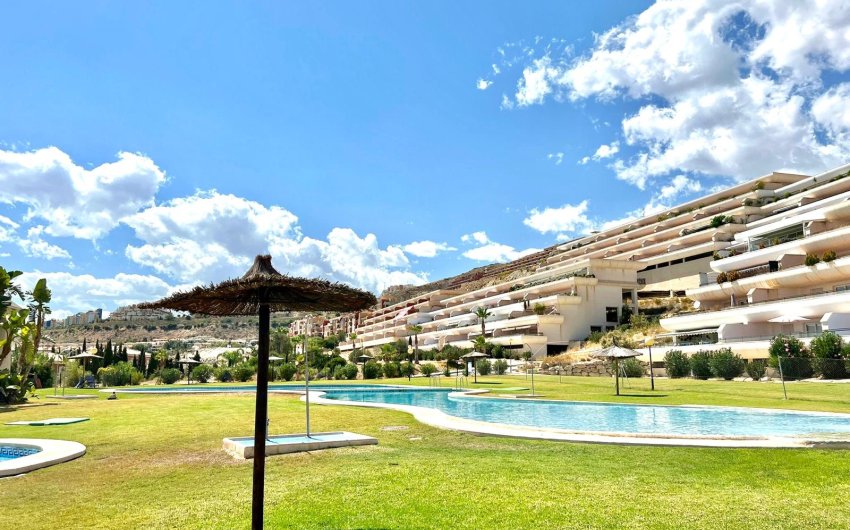 Resale - Apartment -
Muchamiel - Club De Golf Bonalba