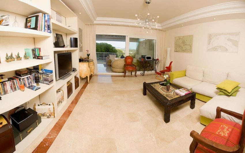 Resale - Apartment -
Nueva Andalucía - Costa del Sol