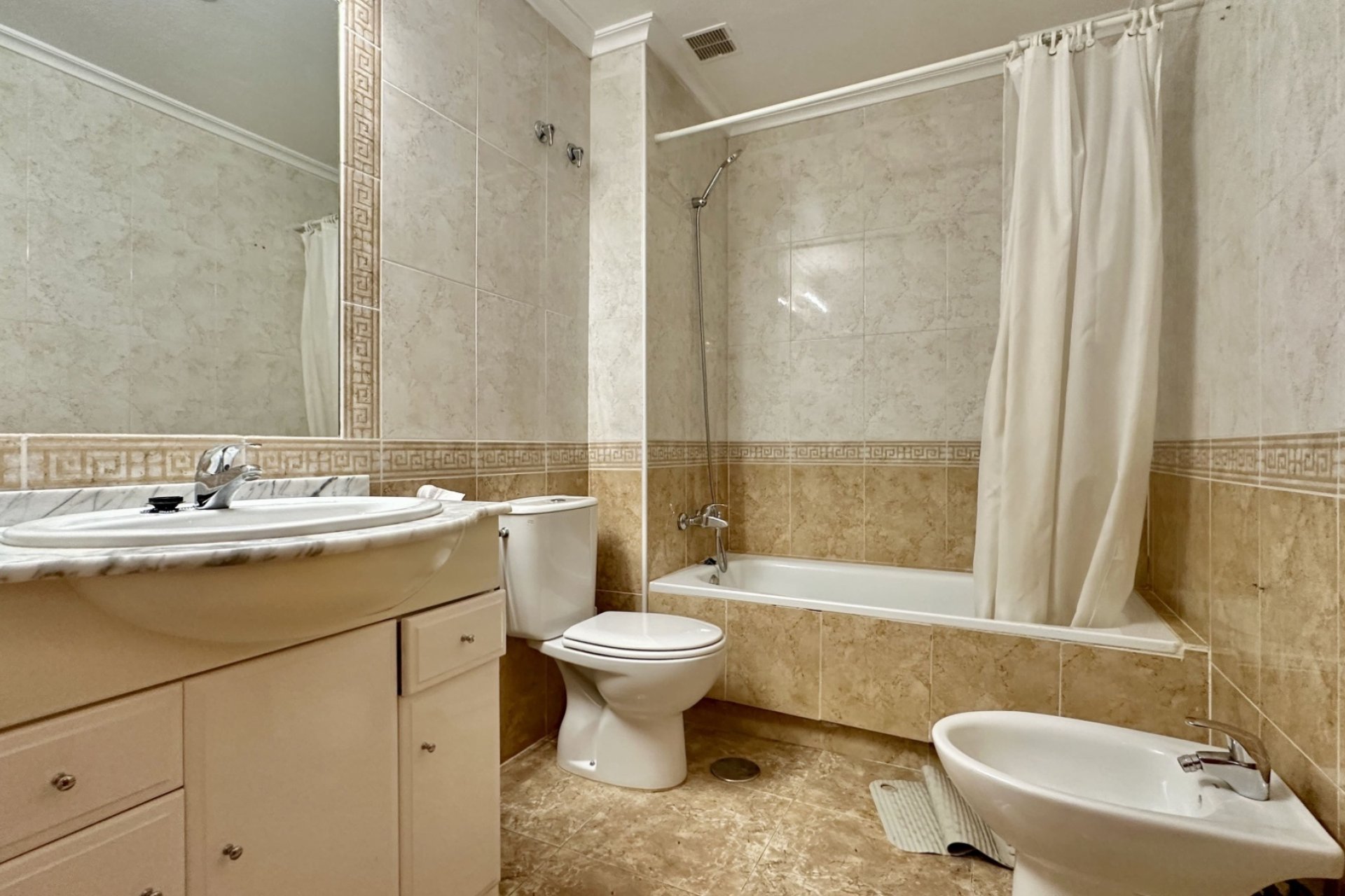 Resale - Apartment -
Orihuela Costa - Cabo Roig