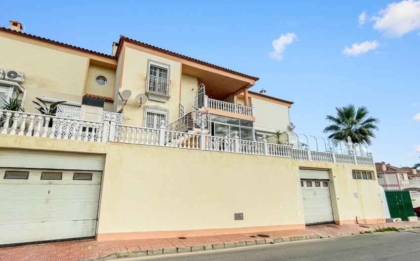 Resale - Apartment -
Orihuela Costa - Costa Blanca