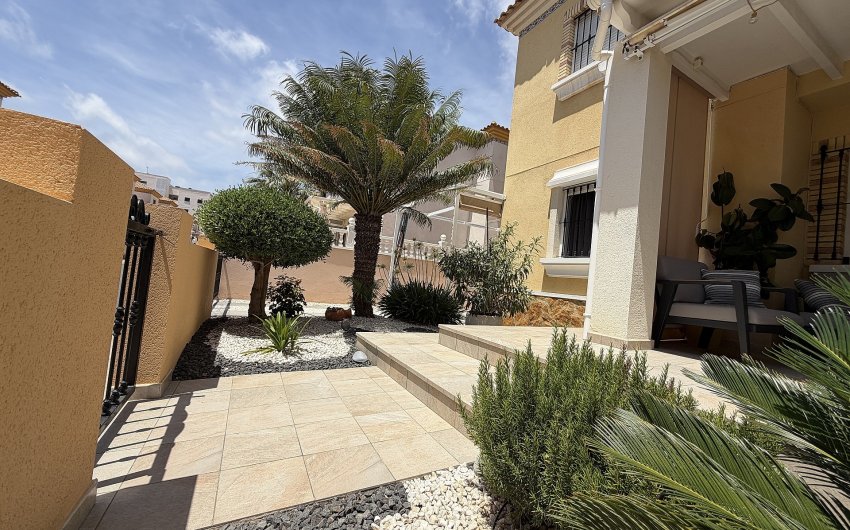 Resale - Apartment -
Orihuela Costa - Costa Blanca