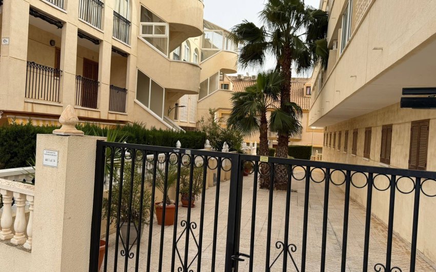Resale - Apartment -
Orihuela Costa - La Regia