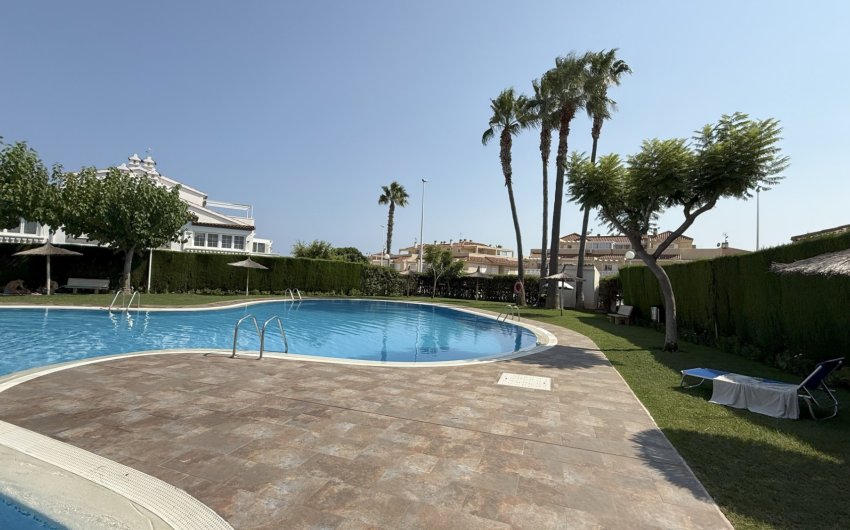 Resale - Apartment -
Orihuela Costa - La Zenia