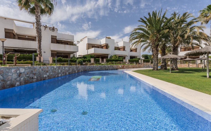 Resale - Apartment -
Orihuela Costa - La Zenia