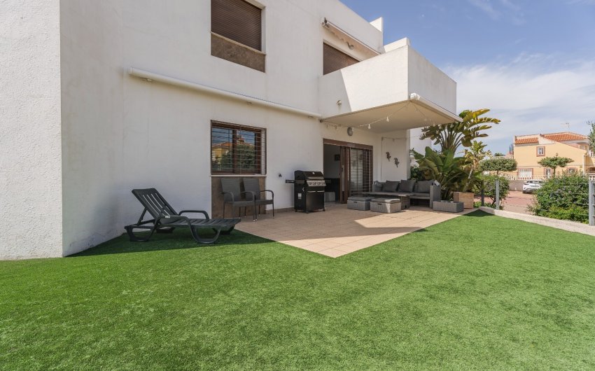 Resale - Apartment -
Orihuela Costa - La Zenia