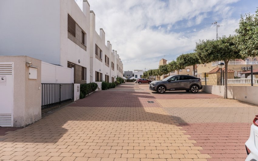 Resale - Apartment -
Orihuela Costa - La Zenia