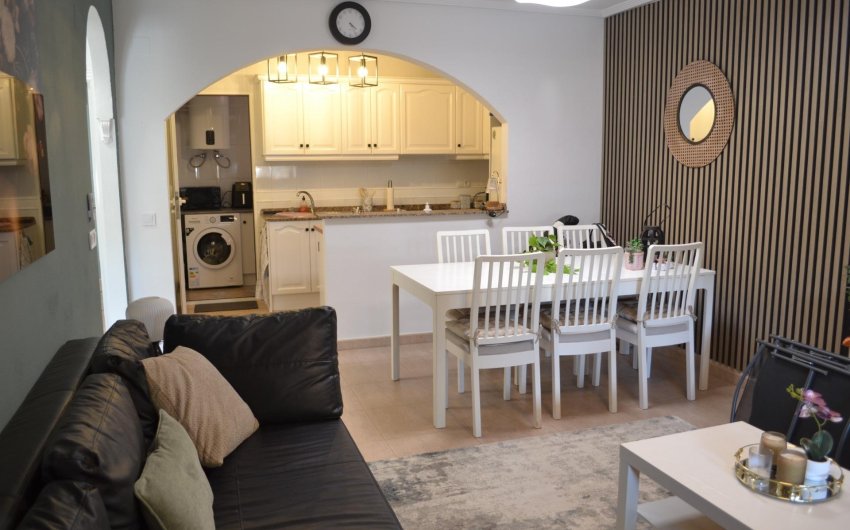 Resale - Apartment -
Orihuela Costa - Las Filipinas