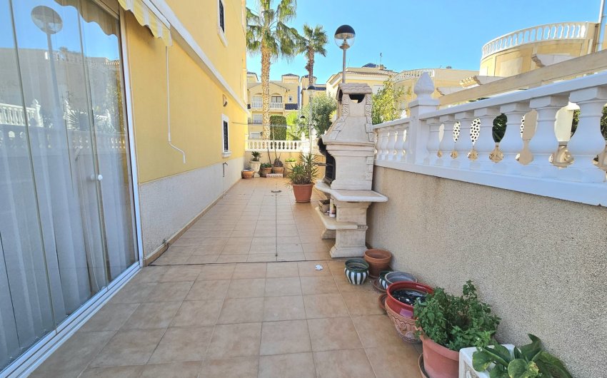 Resale - Apartment -
Orihuela Costa - Las Filipinas